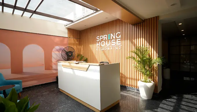 Spring House Workspaces SHGU012